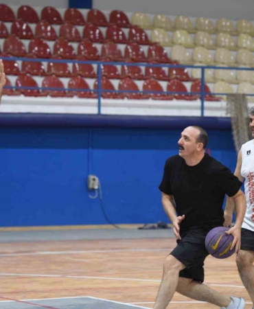 20251006aw553074-0.jpg