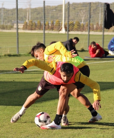 20251010aw555946-0.jpg