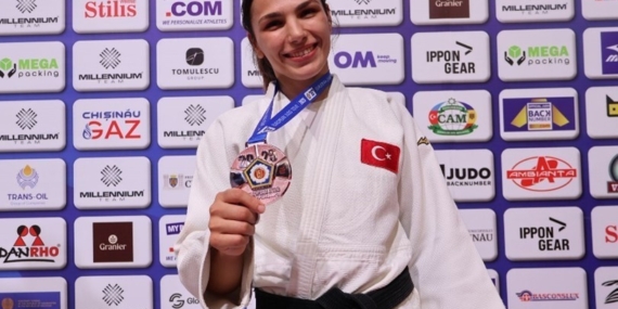 BEUN Spor Bilimleri Fakültesi Öğrencisi Vandemir’den Avrupa üçüncülüğü