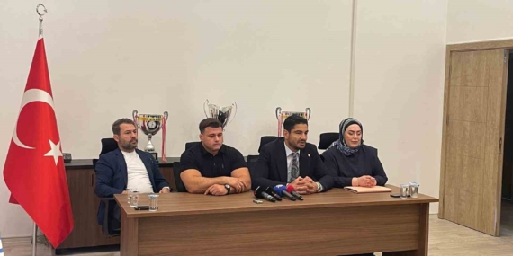 Milli güreşçi Rıza Kayaalp minderlere geri dönüyor