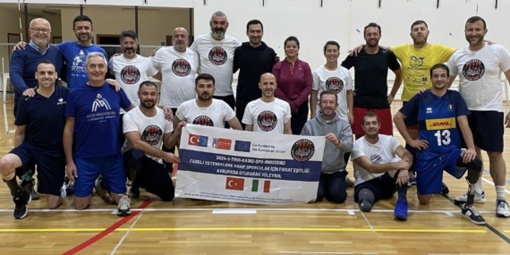 İtalya’da oturarak voleybol deneyimi
