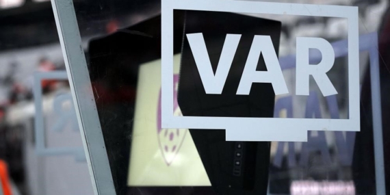Trabzonspor – Beşiktaş maçının VAR’ı Alper Çetin oldu