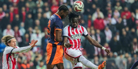 Trendyol Süper Lig: Samsunspor: 0 – RAMS Başakşehir: 0 (İlk yarı)