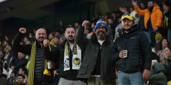 Trendyol Süper Lig: Fenerbahçe: 3 – Konyaspor: 0 (İlk yarı)