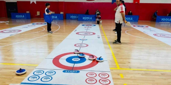 Niğde’de Okul Sporları Floor Curling Müsabakaları tamamlandı