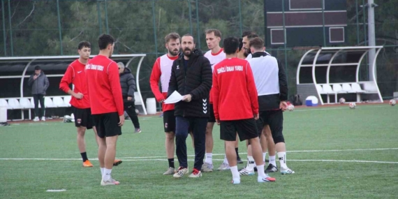 Denizli İdmanyurdu ilk yarının son maçına hazır