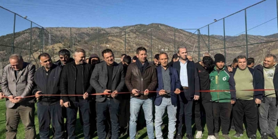 Fekeli gençler sahasına kavuştu