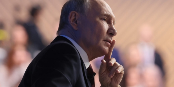 Putin: “Batı, bize karşı saygılı olursa askeri operasyonlara gerek kalmaz”