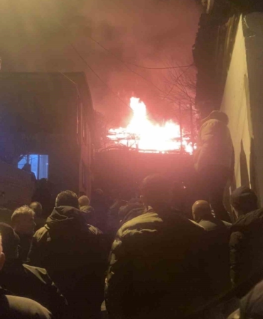 ERBAA'DA MÜSTAKİL EV ÇIKAN YANGINDA KÜLE DÖNDÜ: YANAN EVDEN SON ANDA ÇIKTILAR