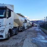 Safiport önünde saatler süren çile (2)