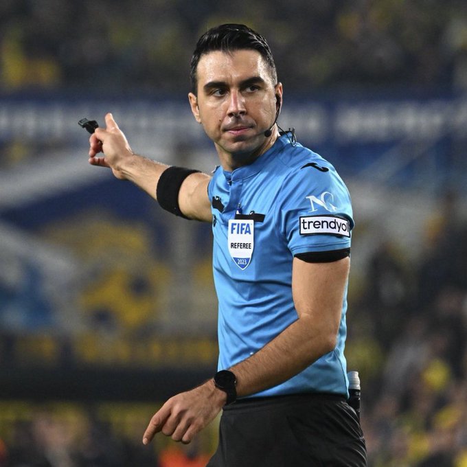 Arda Kardeşler, hakemliği bıraktı