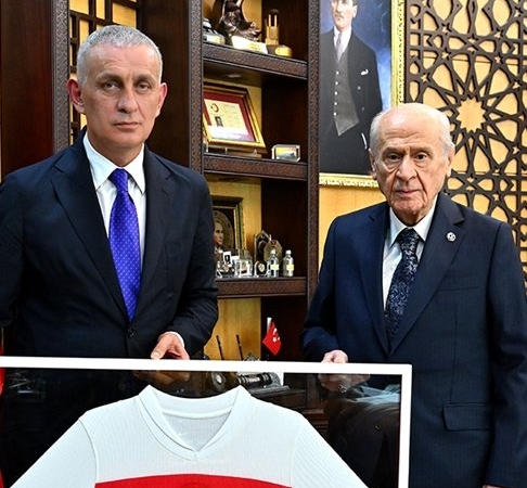Bahçeli’den TFF Başkanı’na Cesurdur, Geri Adım Atmamalı, Yoluna Devam Etmeli!