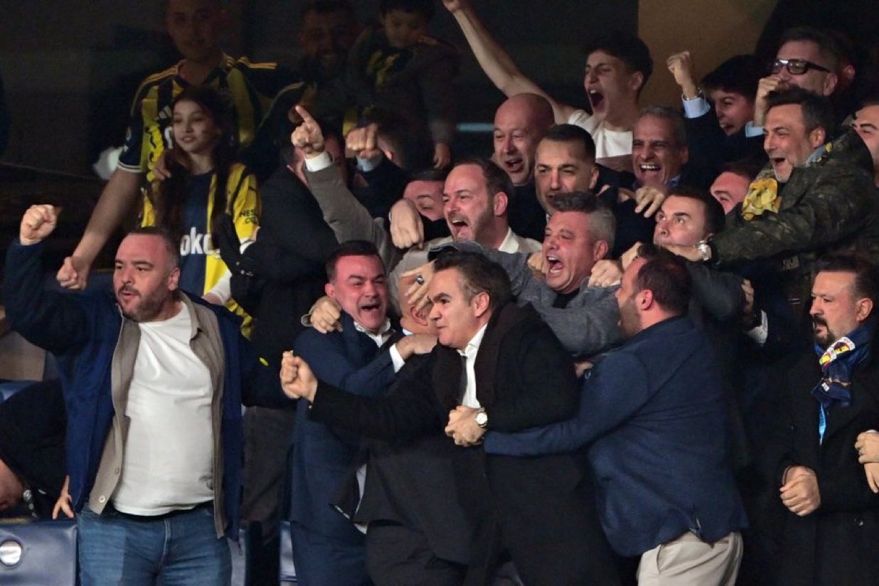 Fenerbahçe 90+11’de Yıkıldı Kadıköy’de Şampiyonluk Yarışına Ağır Darbe!