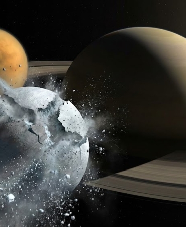 Satürn’de Kozmik Trafik Kazası