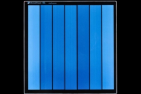 Veri-Depolamada-Devrim-Bu-Cam-Kare-10-Bin-Yil-Bozulmuyor-featured