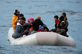 Yunanistan-Siginmacilari-AB-Disina-Gondermek-Icin-Dugmeye-Basti-featured