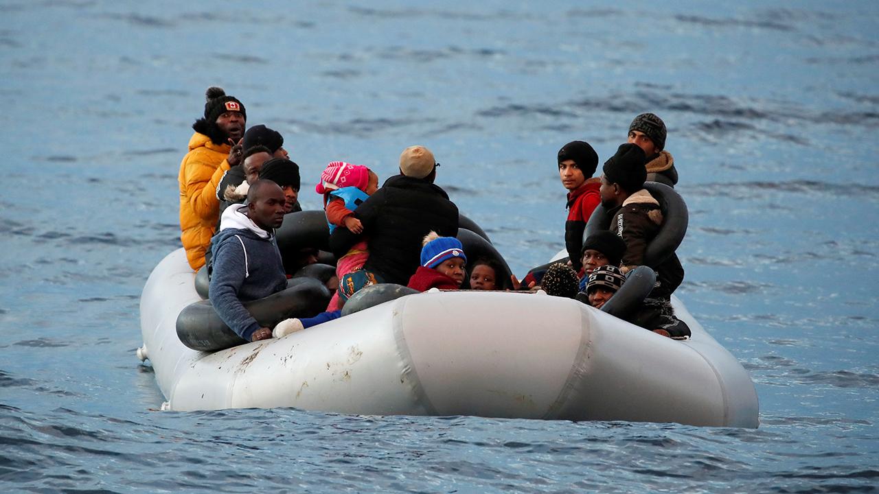 Yunanistan-ve-4-Ulkeden-Siginmacilari-AB-Disina-Gonderme-Karari-featured