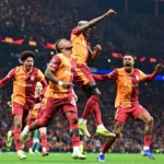 ASLAN LIVERPOOL’U PARÇALADI Cehennemden Çıkış Yok!