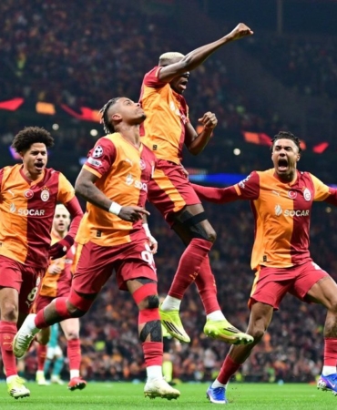 ASLAN LIVERPOOL’U PARÇALADI Cehennemden Çıkış Yok!