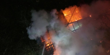 Alevler Ahşap Evi Esir Aldı, İçerideki Yaşlı Adam Kurtarılamadı!