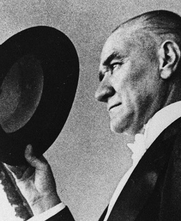 Atatürk’e Hakaret Eden Felsefe Öğretmeni Hakkında İnceleme!