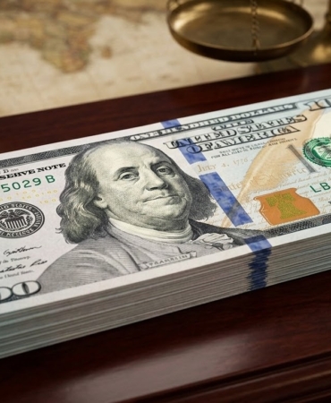 Dolar 44 TL Barajını Yıktı, Tarihi Zirve Yenilendi!