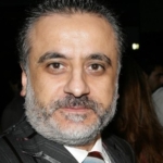 Erol Köse, evinin 16. katından düşerek hayatını kaybetti.