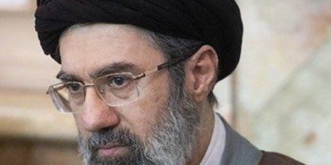 İRAN'DA YENİ DÖNEM Mücteba Hamaney Dini Lider Seçildi!