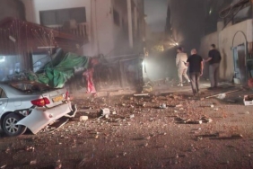 İran füzeleri İsrail’in merkezini vurdu