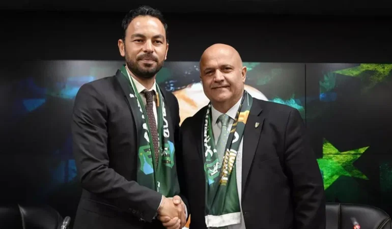 Kocaelispor'da İstikrar Kararı! Selçuk İnan'ın Sözleşmesi Uzatıldı