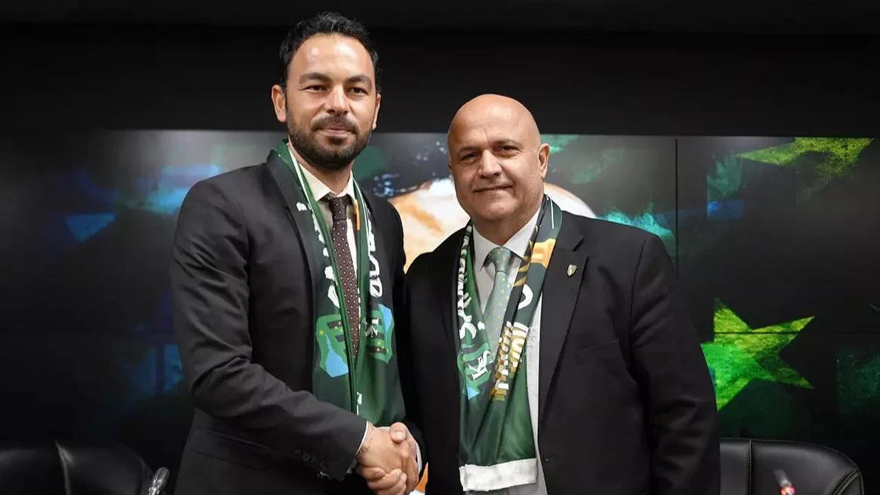 Kocaelispor'da İstikrar Kararı! Selçuk İnan'ın Sözleşmesi Uzatıldı