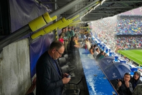 CAMP NOU'DA YAĞMUR KRİZİ: BASIN TRİBÜNÜNÜ SU BASTI